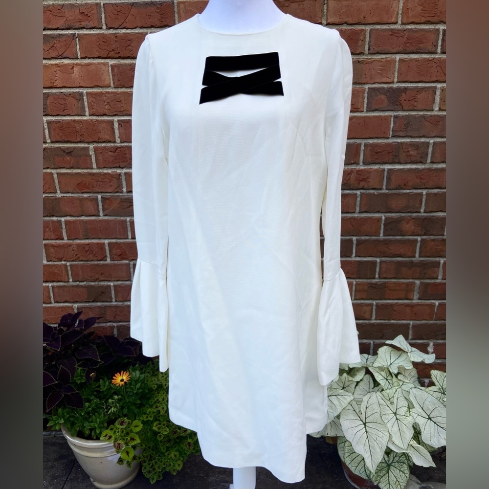White Alexis Square Neckline Mini Dress Black Velvet Criss Cross Women’s M